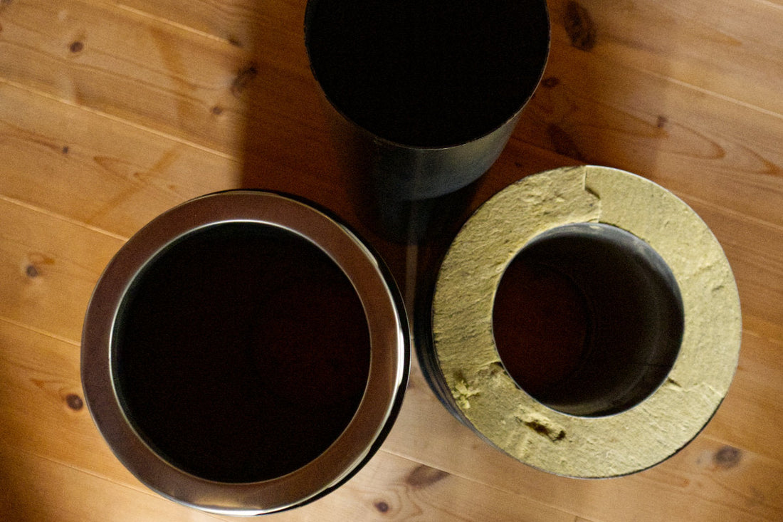 シングル煙突や断熱二重煙突など、様々な種類の薪ストーブ用煙突