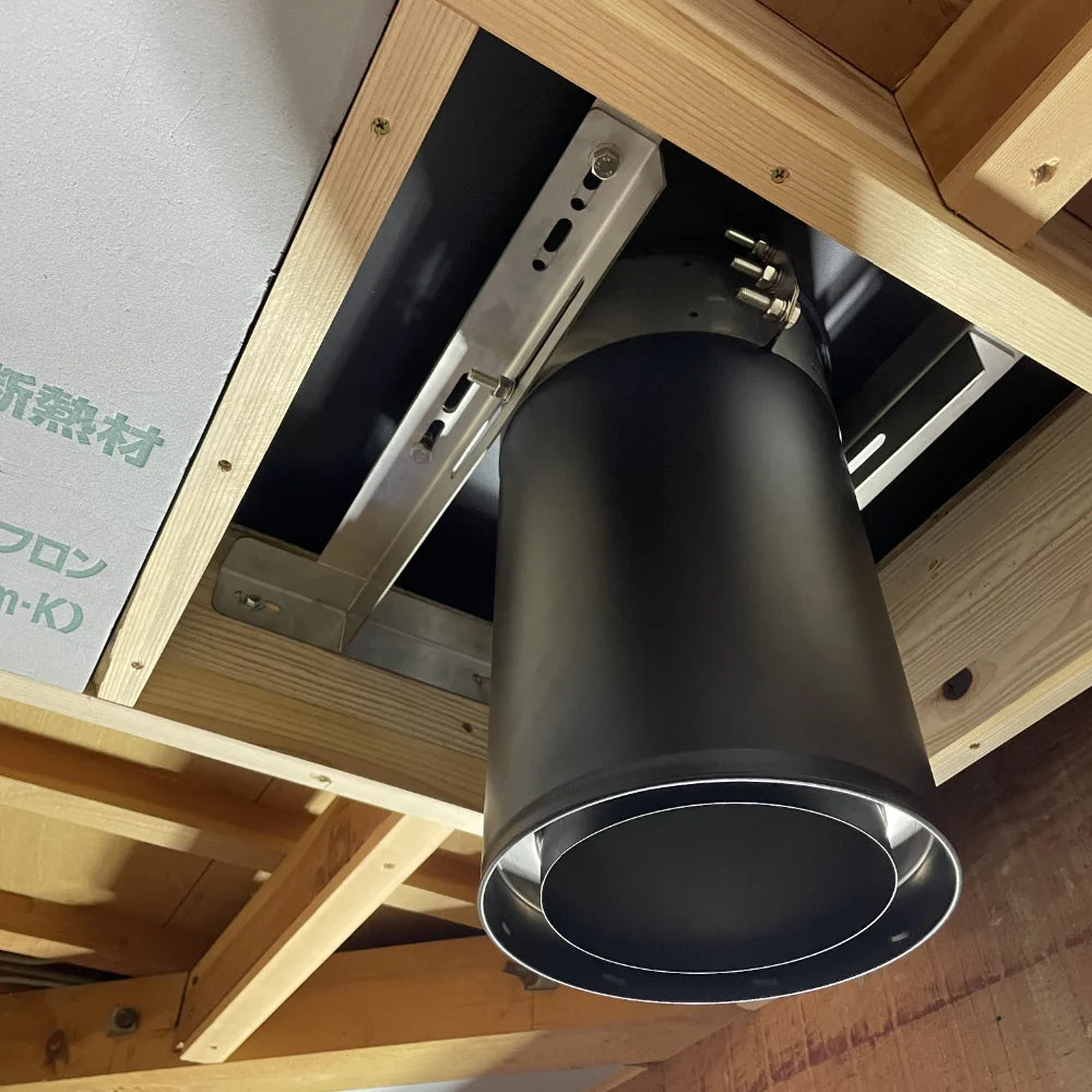 1階と2階の間でチムニーサポートを使った例