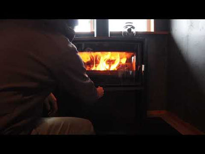 Lares（ラレス）| 鋼板製薪ストーブ